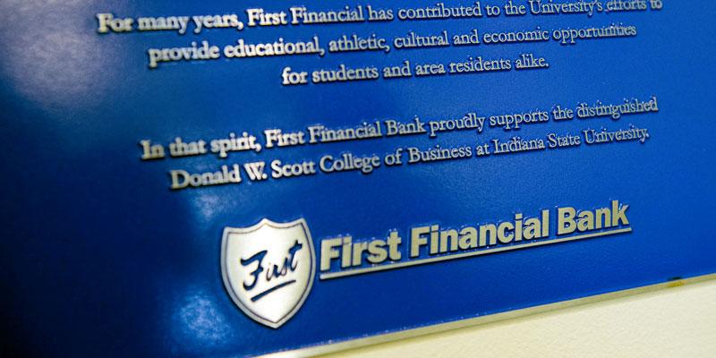FD222 - First Financial Bank Executive Board Room