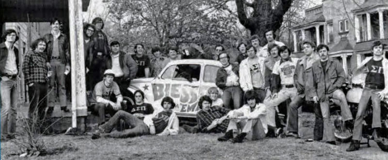 Delta Sigma Pi, Delta Tau chapter, 1973